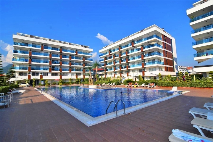 Large 1+1 apartment in a modern complex in Kestel district