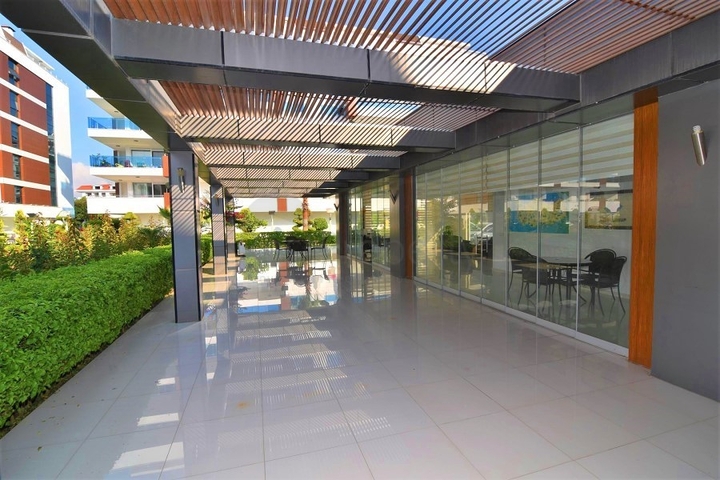 Large 1+1 apartment in a modern complex in Kestel district