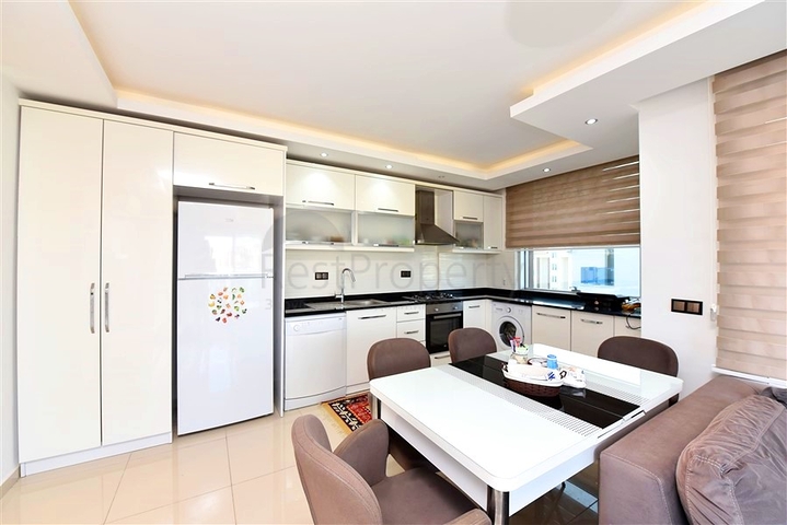 Large 1+1 apartment in a modern complex in Kestel district