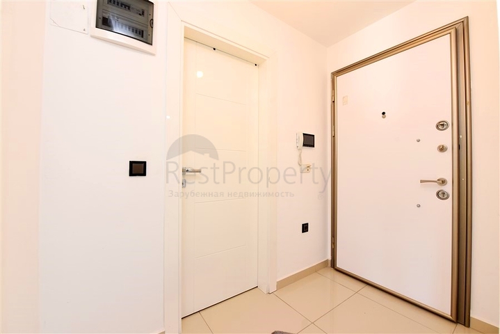Large 1+1 apartment in a modern complex in Kestel district