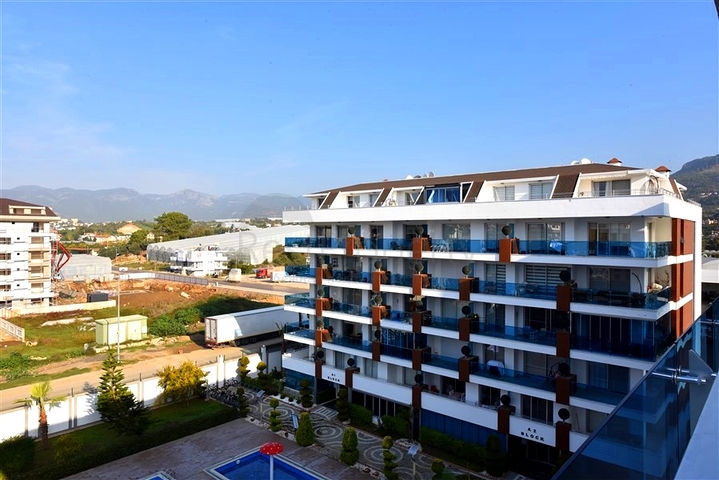 Large 1+1 apartment in a modern complex in Kestel district