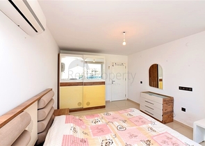 Large 1+1 apartment in a modern complex in Kestel district