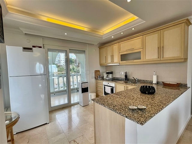 Spacious 2+1 apartment from the owner in the Cikcilli area