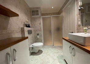 Spacious 2+1 apartment from the owner in the Cikcilli area