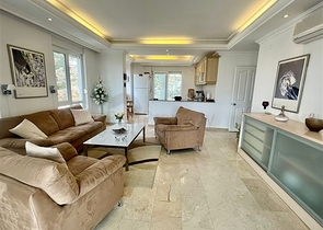 Spacious 2+1 apartment from the owner in the Cikcilli area