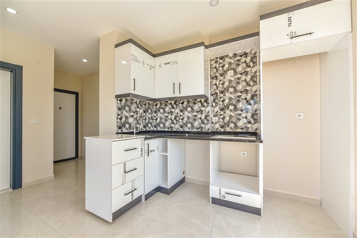 1+1 apartment in Avsallar district