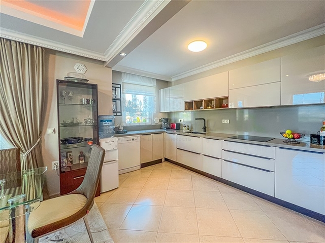 Spacious 2+1 apartment with a large terrace 