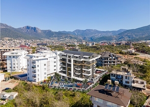 A modern style complex in the prestigious Oba district 