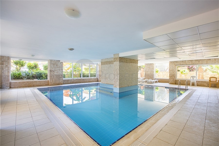 3+1 penthouse with sea view in Mahmutlar area