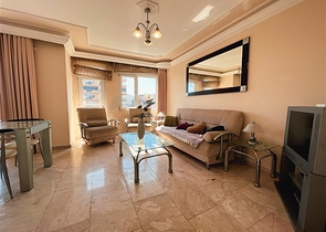 3+1 penthouse with sea view in Mahmutlar area