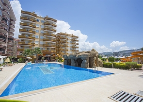 3+1 penthouse with sea view in Mahmutlar area