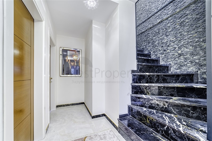 Penthouse with mountain view in Kestel