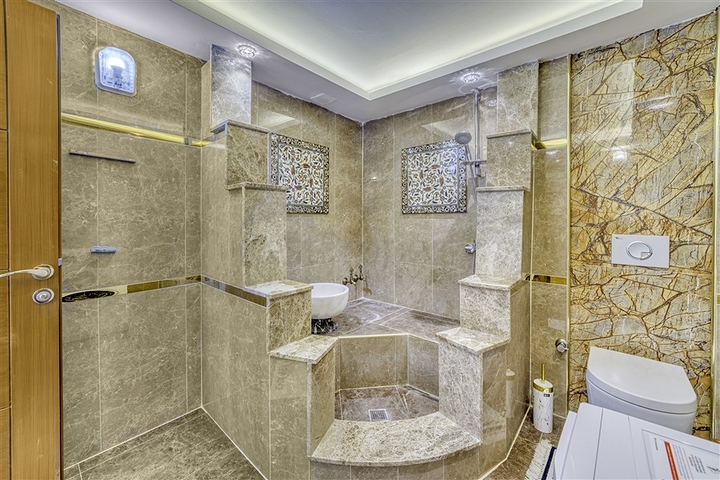 Penthouse with mountain view in Kestel