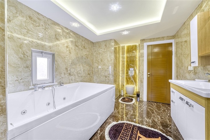 Penthouse with mountain view in Kestel