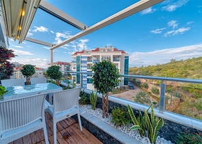 Penthouse with mountain view in Kestel