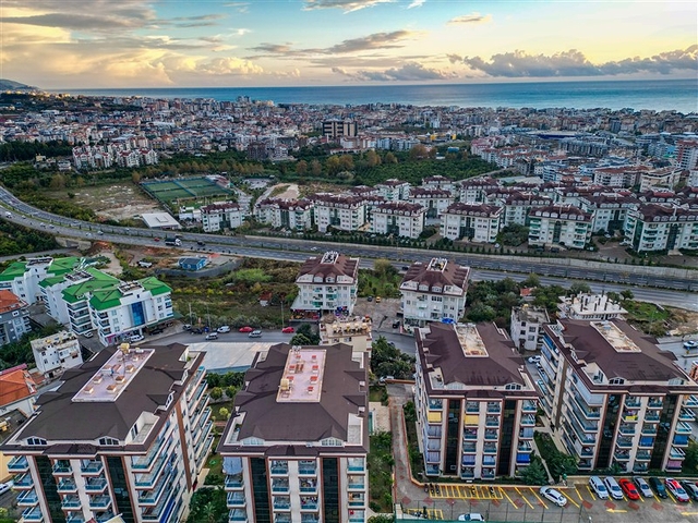 Large 4+1 penthouse from the owner in the Cikcilli area