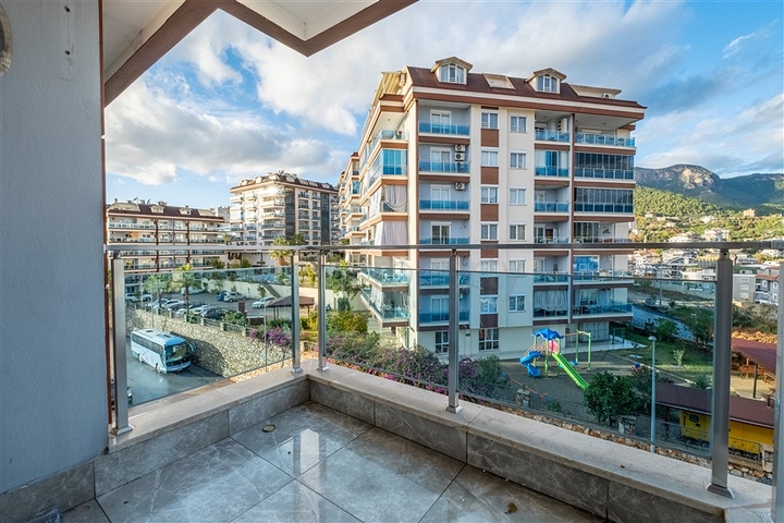 Large 4+1 penthouse from the owner in the Cikcilli area