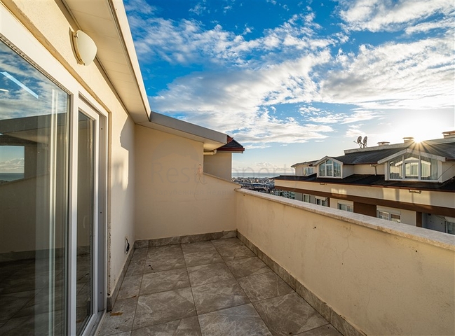 Large 4+1 penthouse from the owner in the Cikcilli area