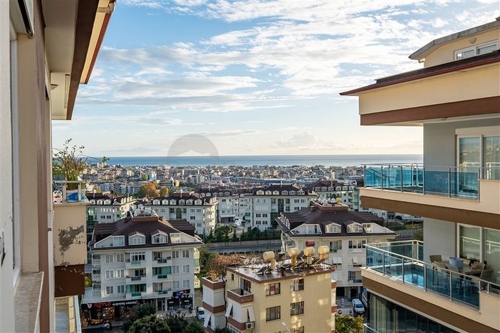 Large 4+1 penthouse from the owner in the Cikcilli area