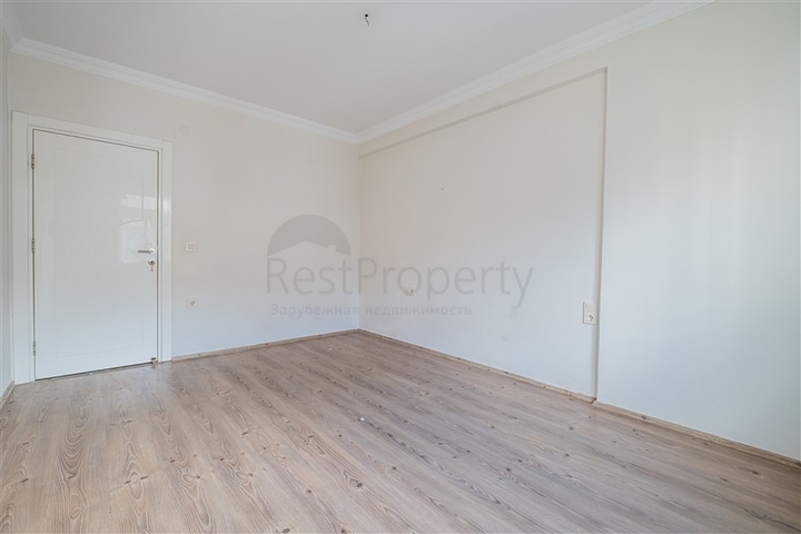 Large 4+1 penthouse from the owner in the Cikcilli area