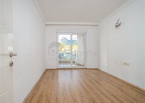 Large 4+1 penthouse from the owner in the Cikcilli area