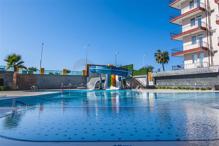 1+1 apartment in Mahmutlar area, 50 m from the sea