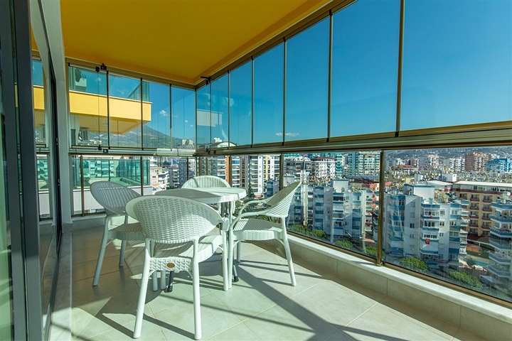 1+1 apartment in Mahmutlar area, 50 m from the sea