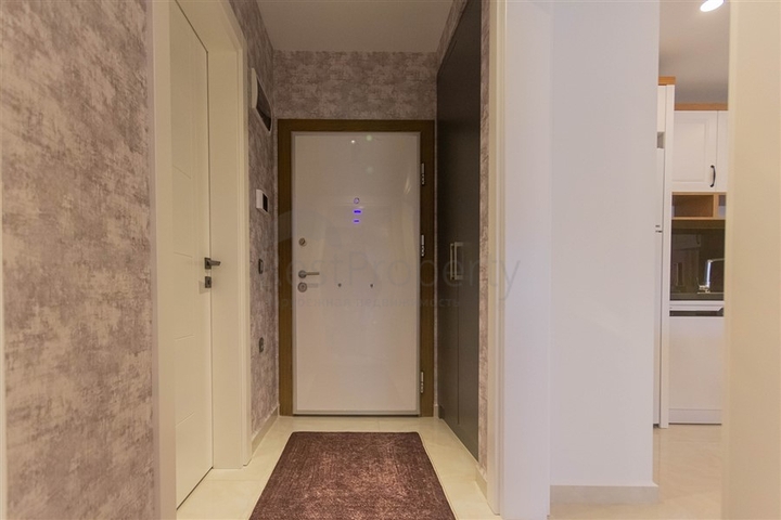 1+1 apartment in Mahmutlar area, 50 m from the sea