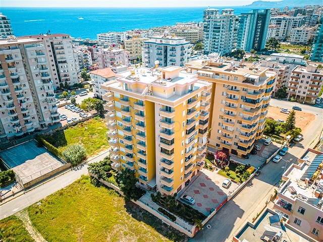 Spacious 4+1 penthouse with sea view