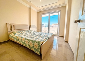 Spacious 4+1 penthouse with sea view