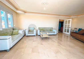 Spacious 4+1 penthouse with sea view