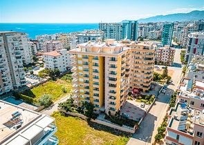 Spacious 4+1 penthouse with sea view