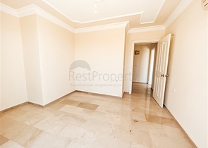 Spacious 4+1 penthouse with sea view