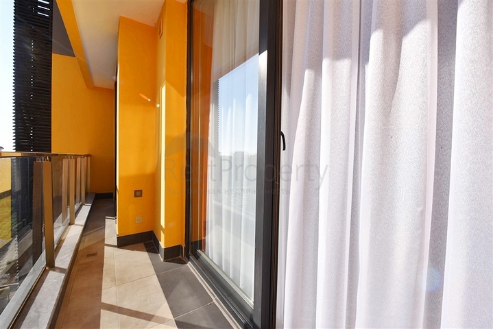 Spacious 3+1 apartment with separate kitchen