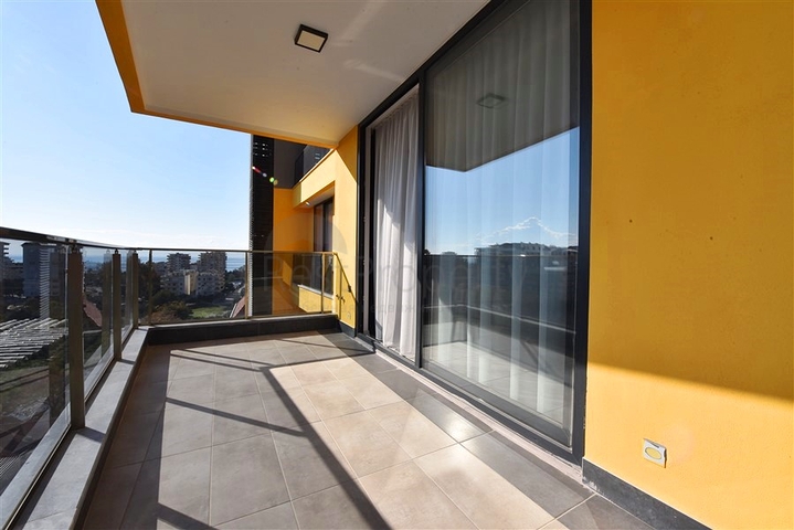 Spacious 3+1 apartment with separate kitchen