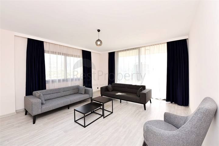 Spacious 3+1 apartment with separate kitchen