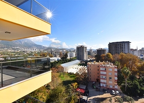 Spacious 3+1 apartment with separate kitchen