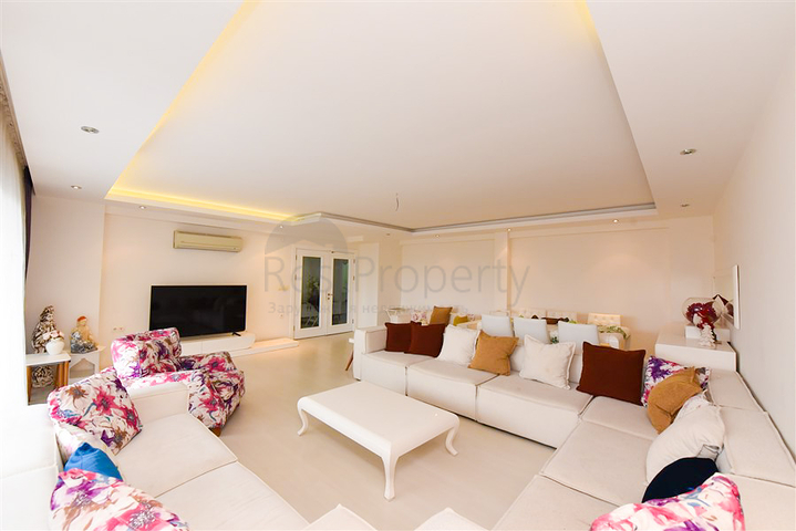 Spacious 3+1 apartment in Cikcilli