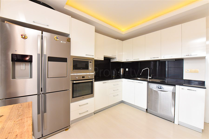 Spacious 3+1 apartment in Cikcilli