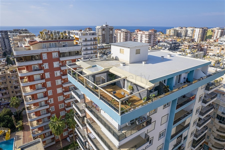 3+1 apartment in Mahmutlar district