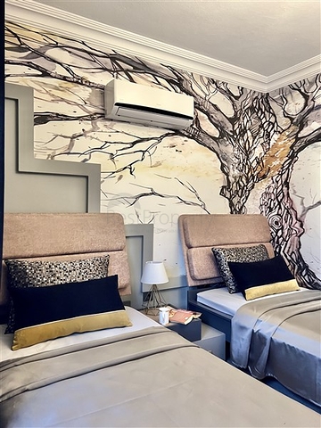 2+1 apartment in the center of Alanya with panoramic sea views