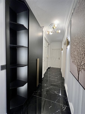 2+1 apartment in the center of Alanya with panoramic sea views