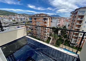 2+1 apartment in the center of Alanya with panoramic sea views