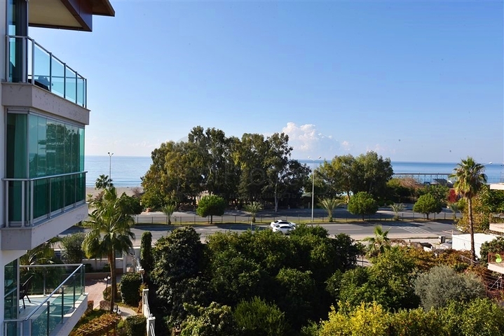 Apartment 2+1 with sea view in Kestel area