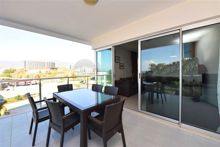 Apartment 2+1 with sea view in Kestel area