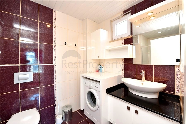 4+1 duplex penthouse in Kestel area, just 20 m from the sea