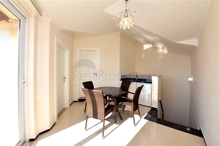 4+1 duplex penthouse in Kestel area, just 20 m from the sea