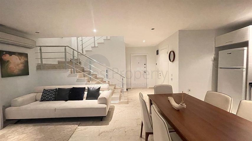 Three-bedroom penthouse in Kestel district