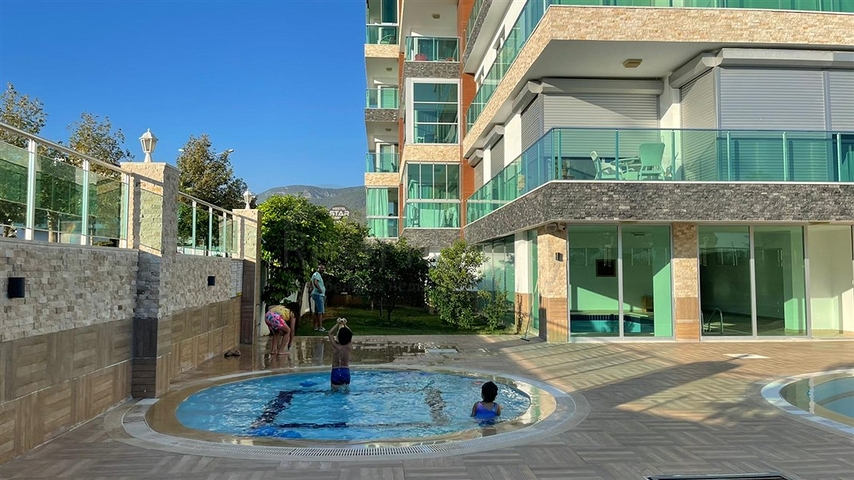 Three-bedroom penthouse in Kestel district