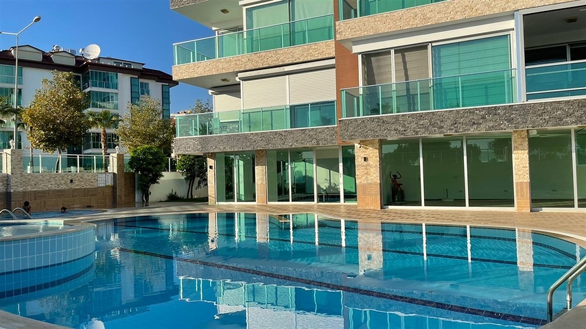 Three-bedroom penthouse in Kestel district